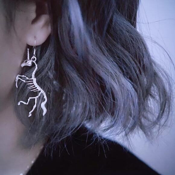 Zombie unicorn skeleton earrings - Picture 3 of 4